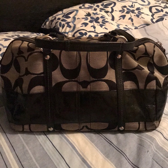 Black/grey signature coach shoulder bag - Picture 4 of 8